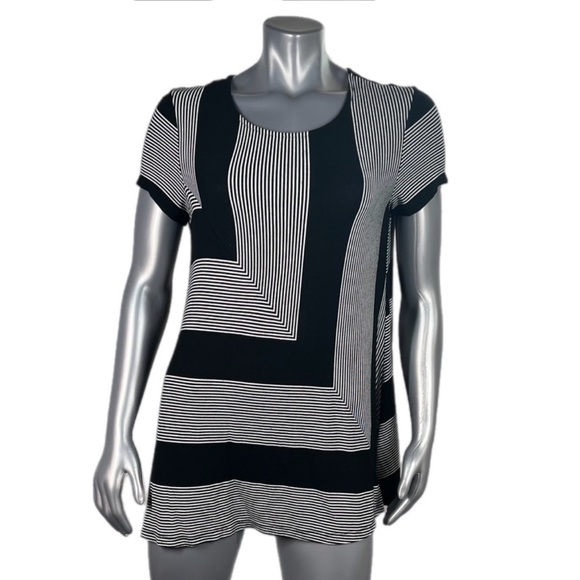 Cable & Gauge Black & White Stripe Short Sleeve
Tunic Top - Picture 2 of 10